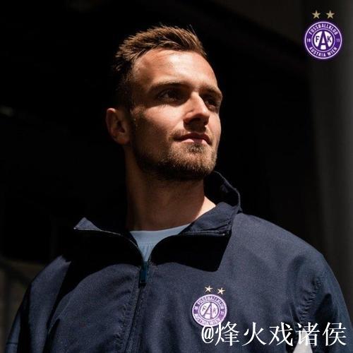 拜仁慕尼黑与门将弗吕希特尔续签合同至2022年