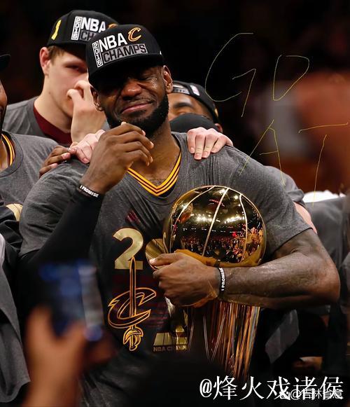 詹姆斯缺战马刺,若再缺席一场将无缘奖项角逐 詹姆斯缺战马刺,若再缺席一场将无缘奖项角逐